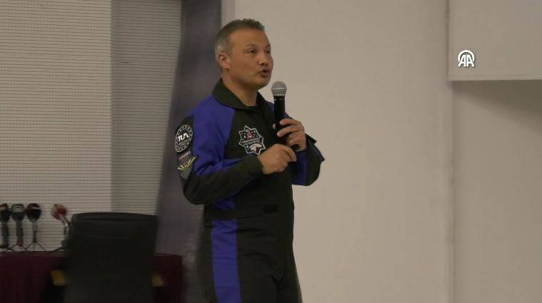 Türkiye'nin ilk astronotu Gezeravcı Eskişehir'de öğrencilerle buluştu - Resim: 9